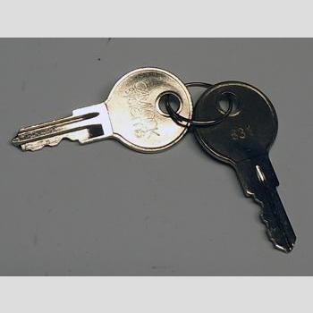 KEY, 631, (SET OF 2) TDD-1/2 NEW 1998