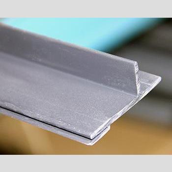 PLASTIC EXT, #1554 45-3/8" HORZ RAIL BREAKER