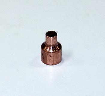 REDUCING COUPLING 1/2 X 1/4